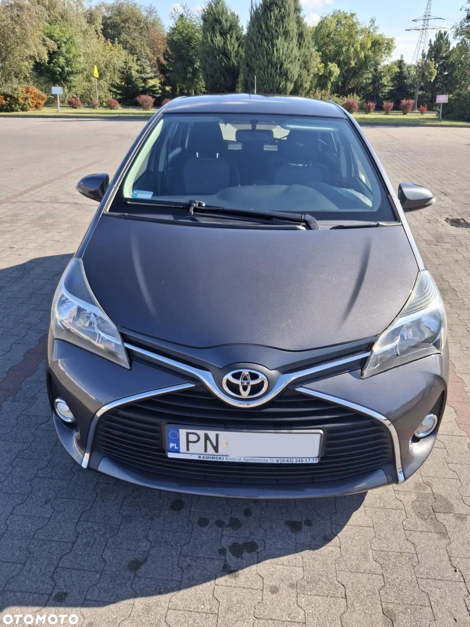Toyota Yaris 1.33 Premium EU6 - 1