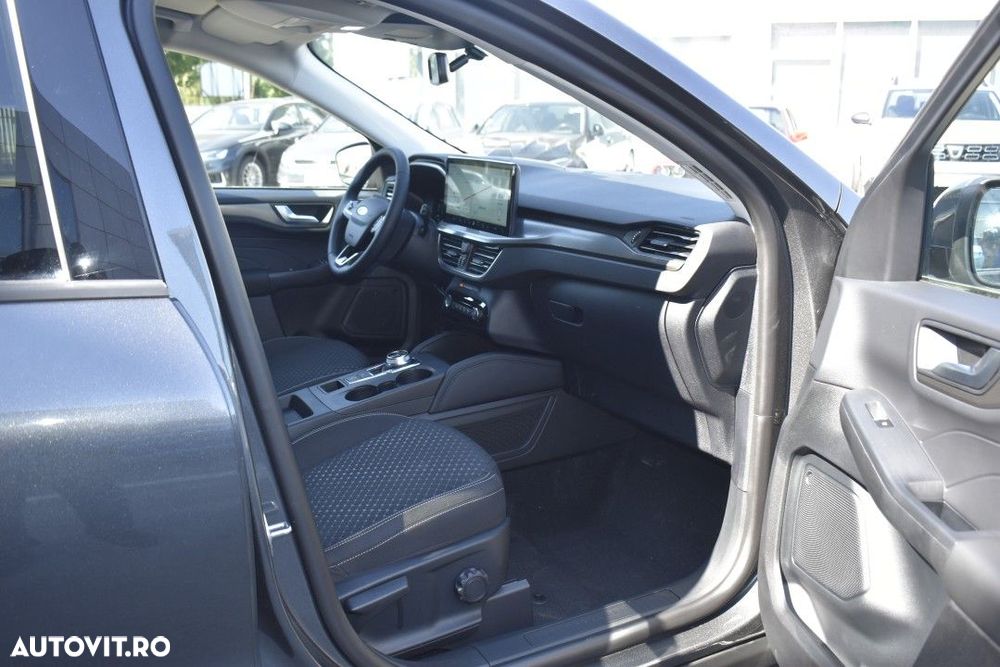 Ford Kuga - 12