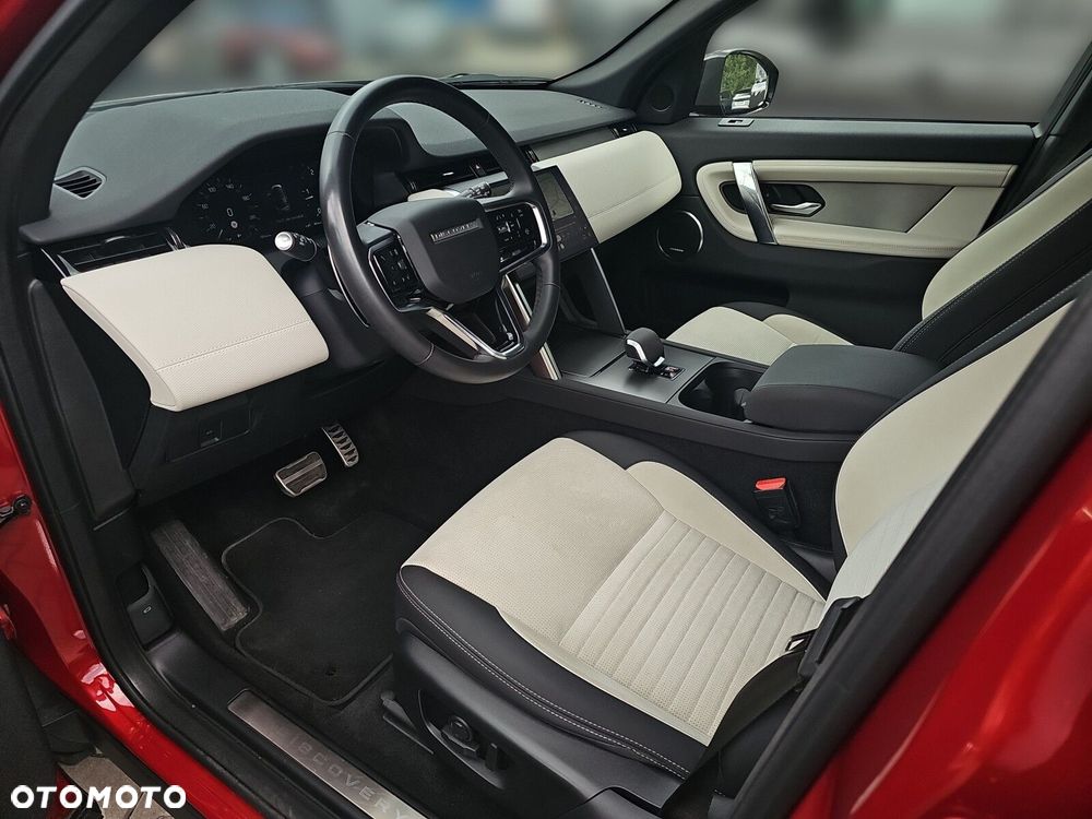 Land Rover Discovery Sport - 11