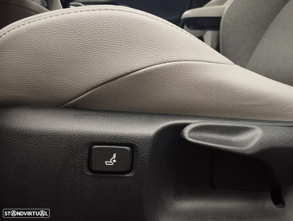 Toyota Yaris 1.5 HDF Luxury - 19