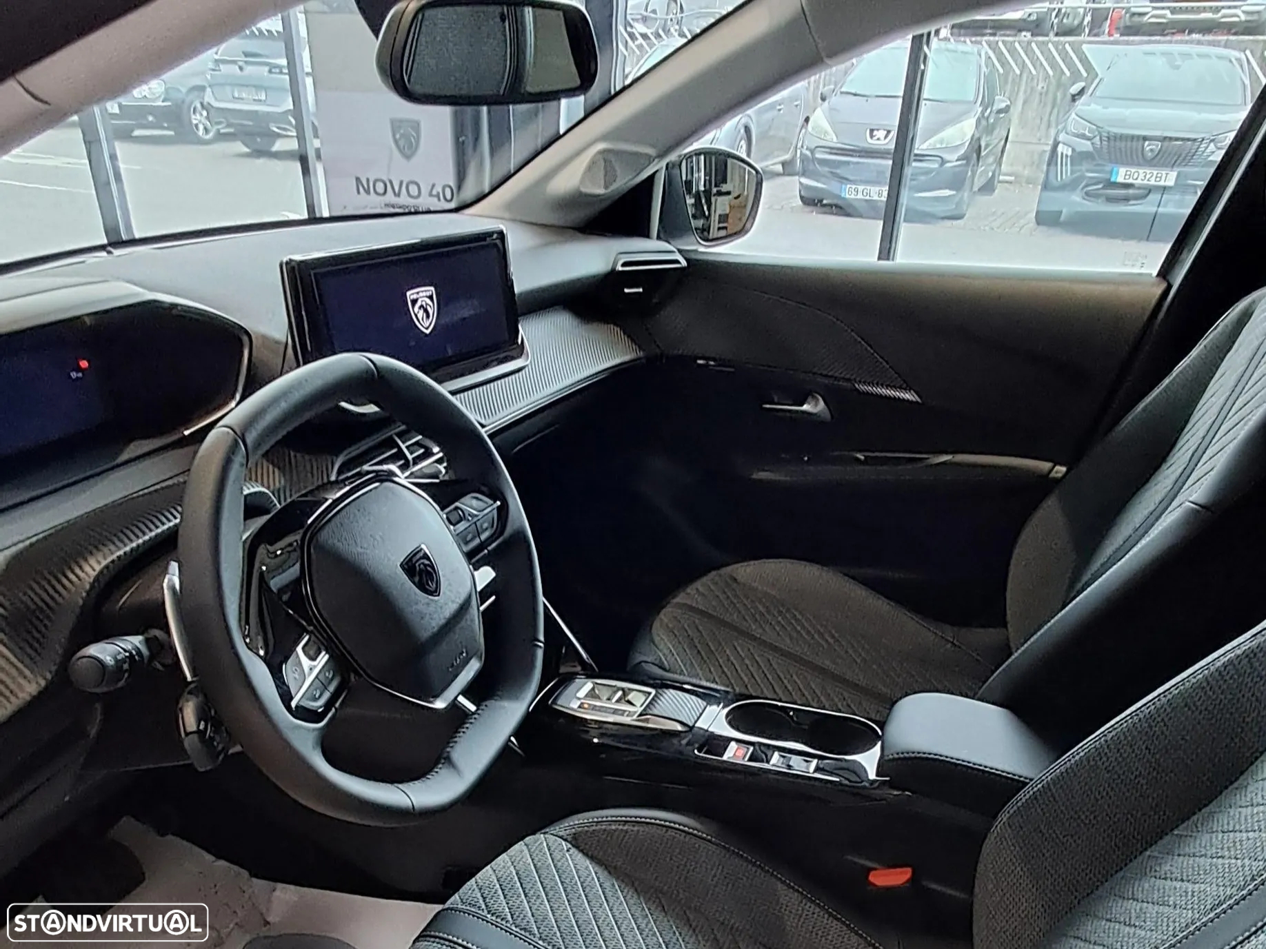 Peugeot 208 1.2 Hybrid Allure e-DCS6 - 8