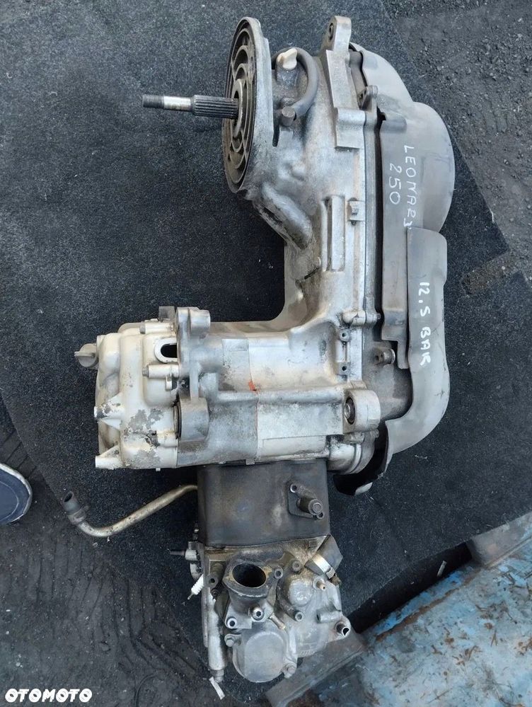 APRILIA LEONARDO 250 Silnik 12,5 BAR - 1