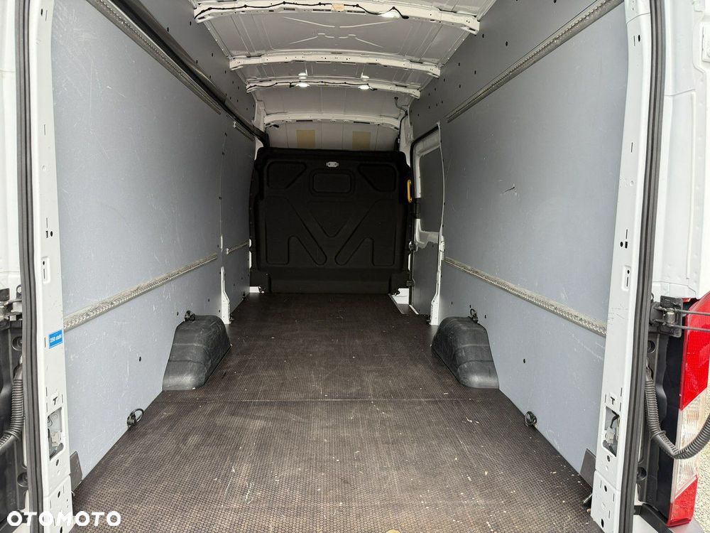 Ford Transit - 14