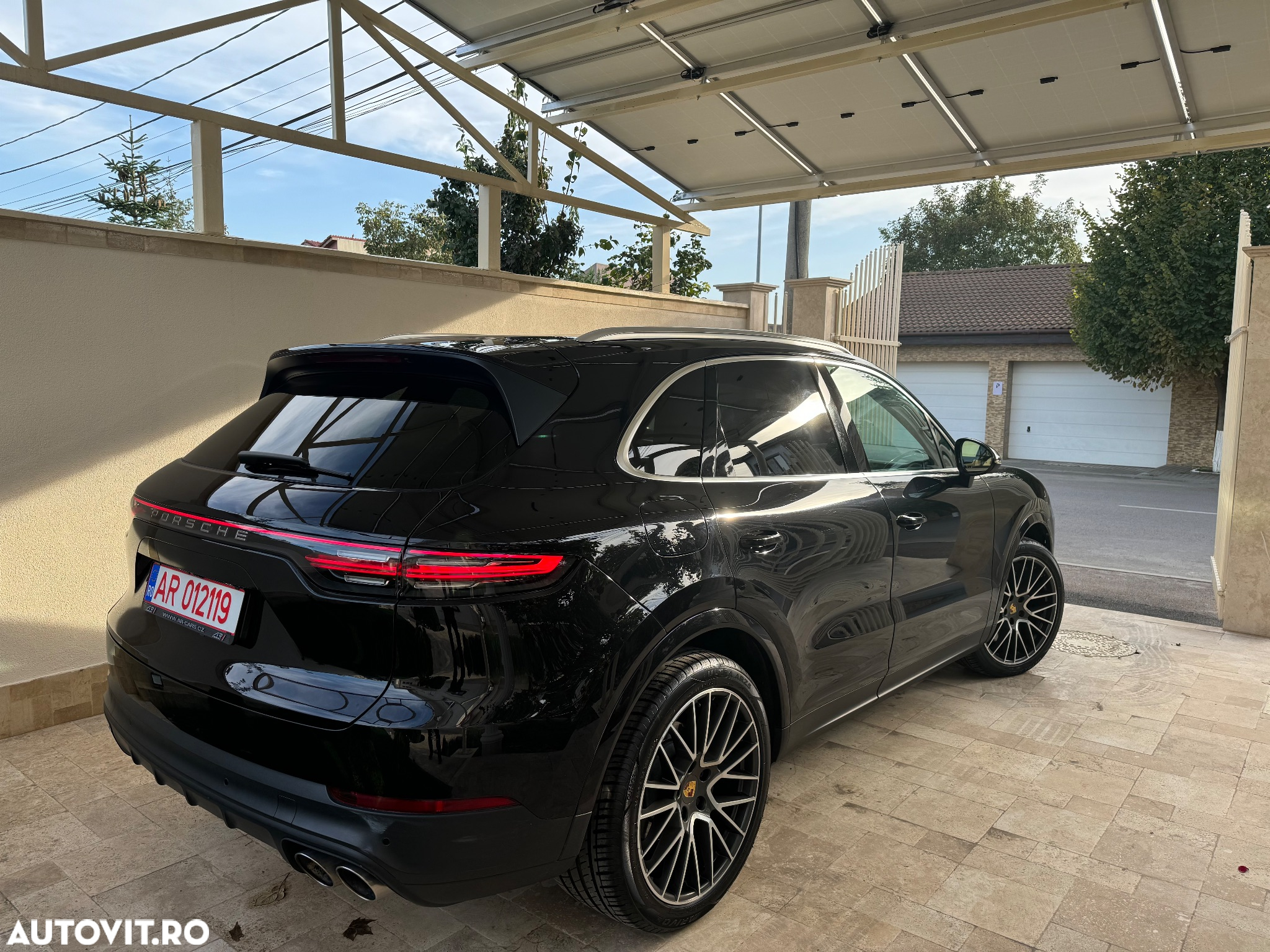 Porsche Cayenne - 10