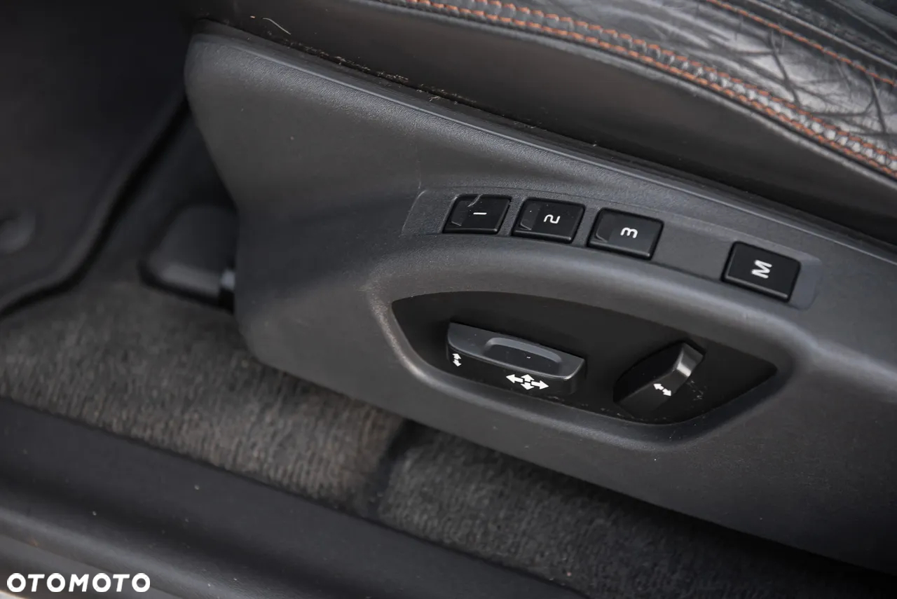 Volvo XC 60 T6 AWD Momentum - 18