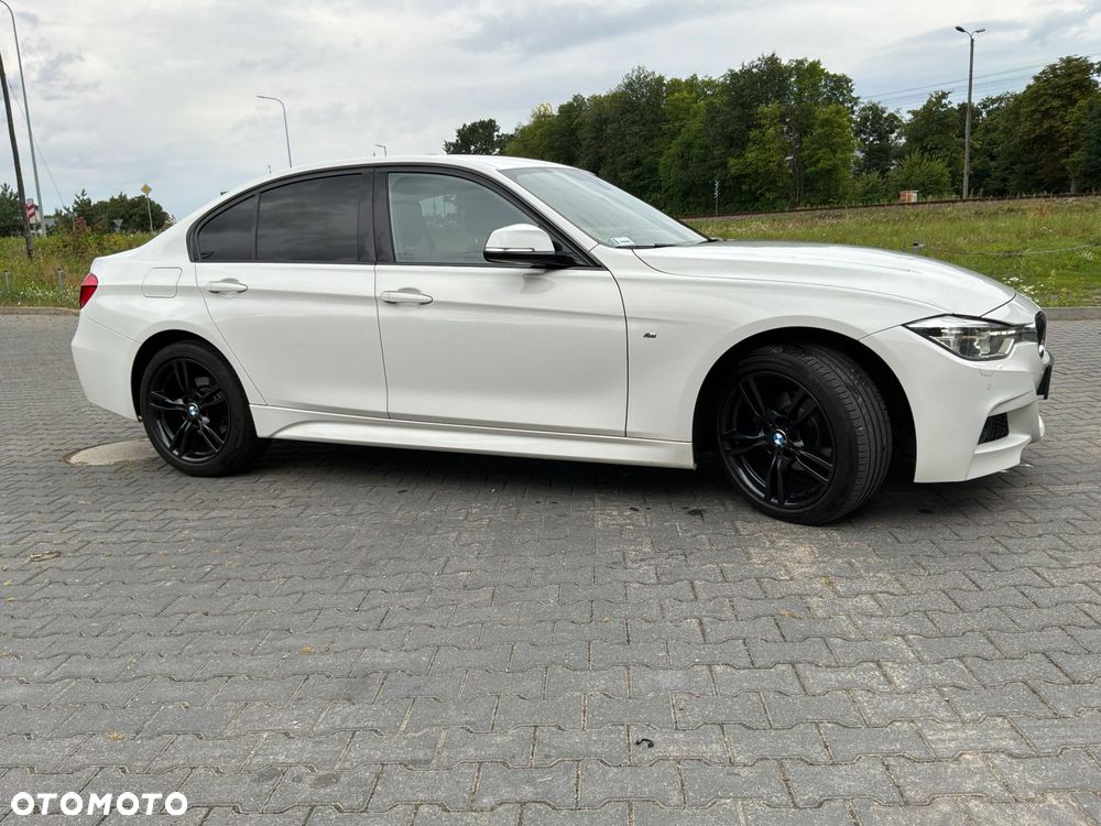BMW Seria 3 320i M Sport - 2