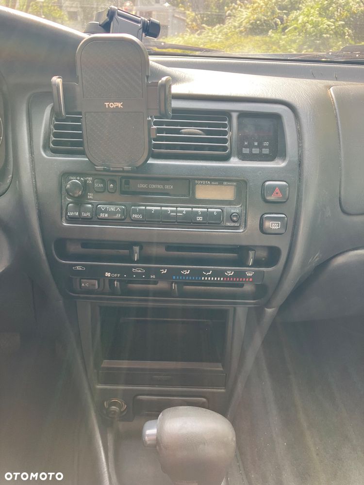 Toyota Corolla - 15