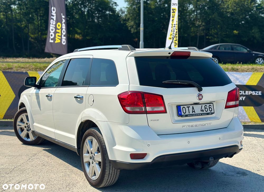 Fiat Freemont 2.0 Multijet Black Code AWD - 6