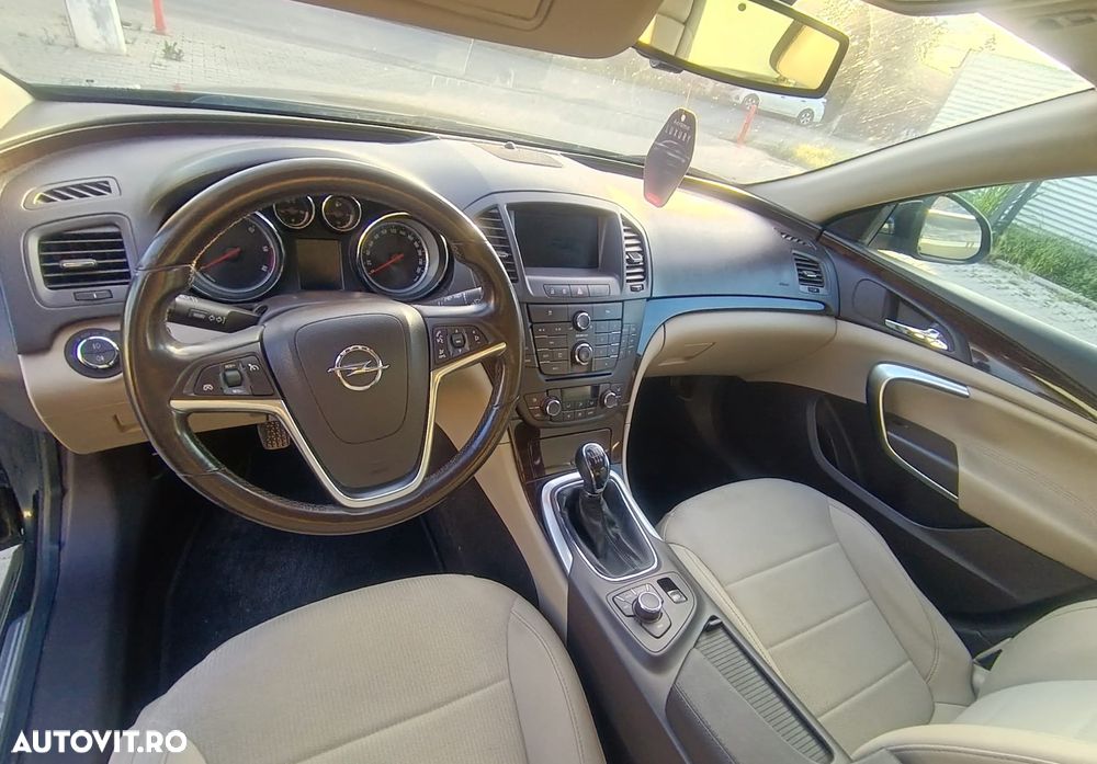 Opel Insignia 2.0 CDTI - 7