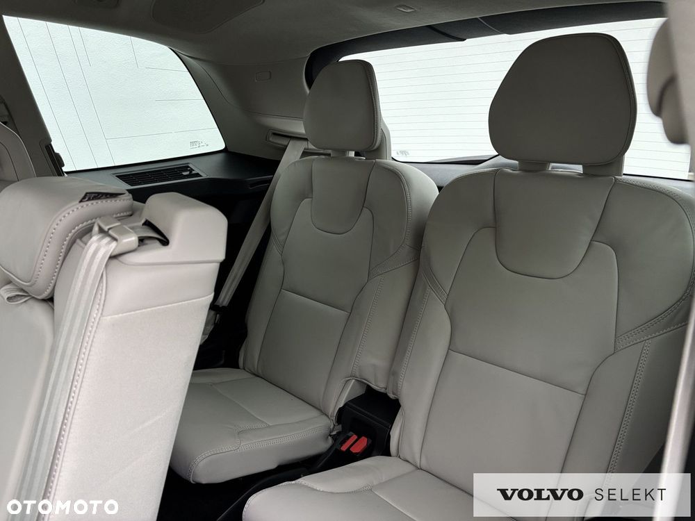 Volvo XC 90 - 16