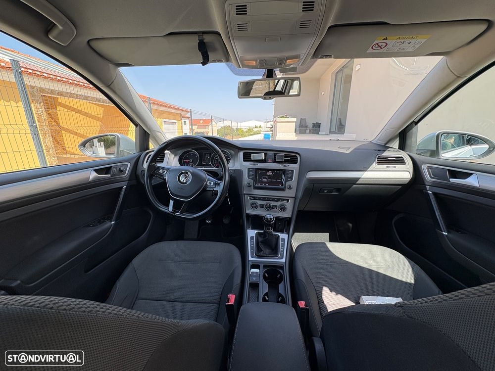 VW Golf 1.6 TDi BlueMotion Trendline - 8