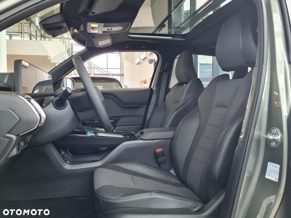 Toyota Urban Cruiser 61kWh Executive - 7