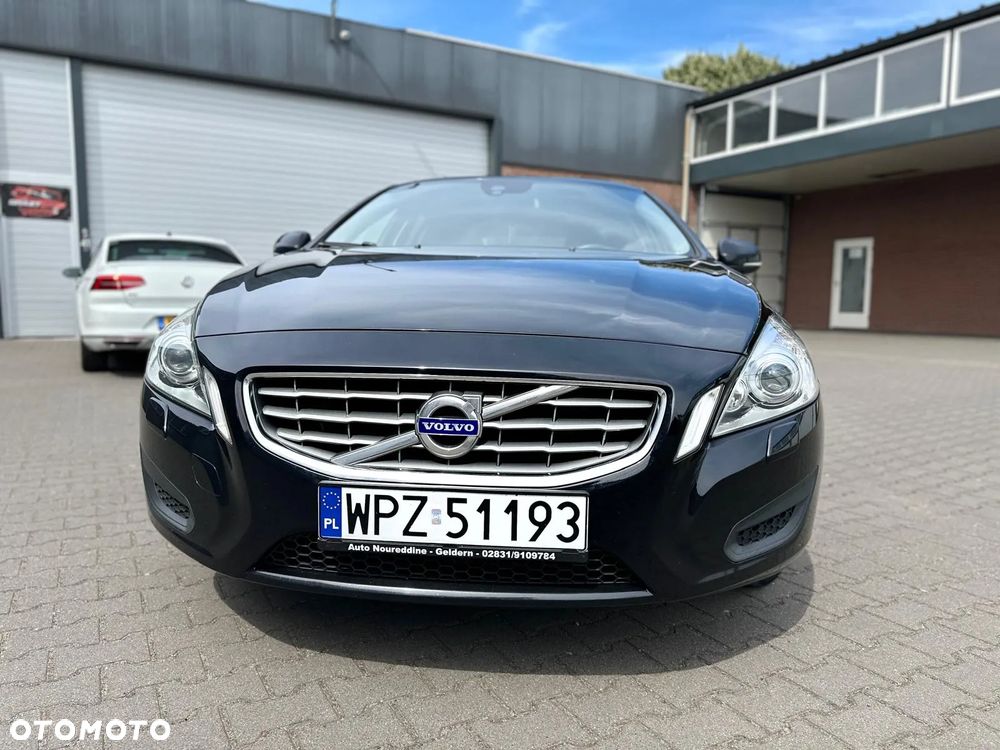 Volvo V60 D5 AWD - 3