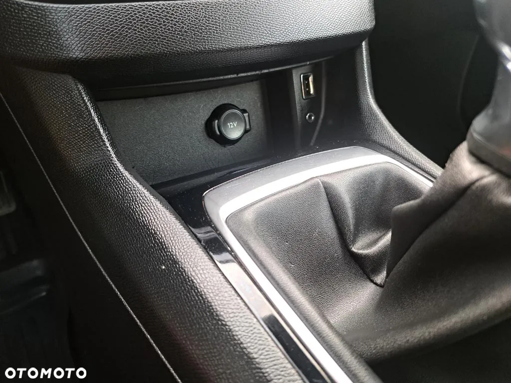 Peugeot 308 1.6 HDi Active - 12