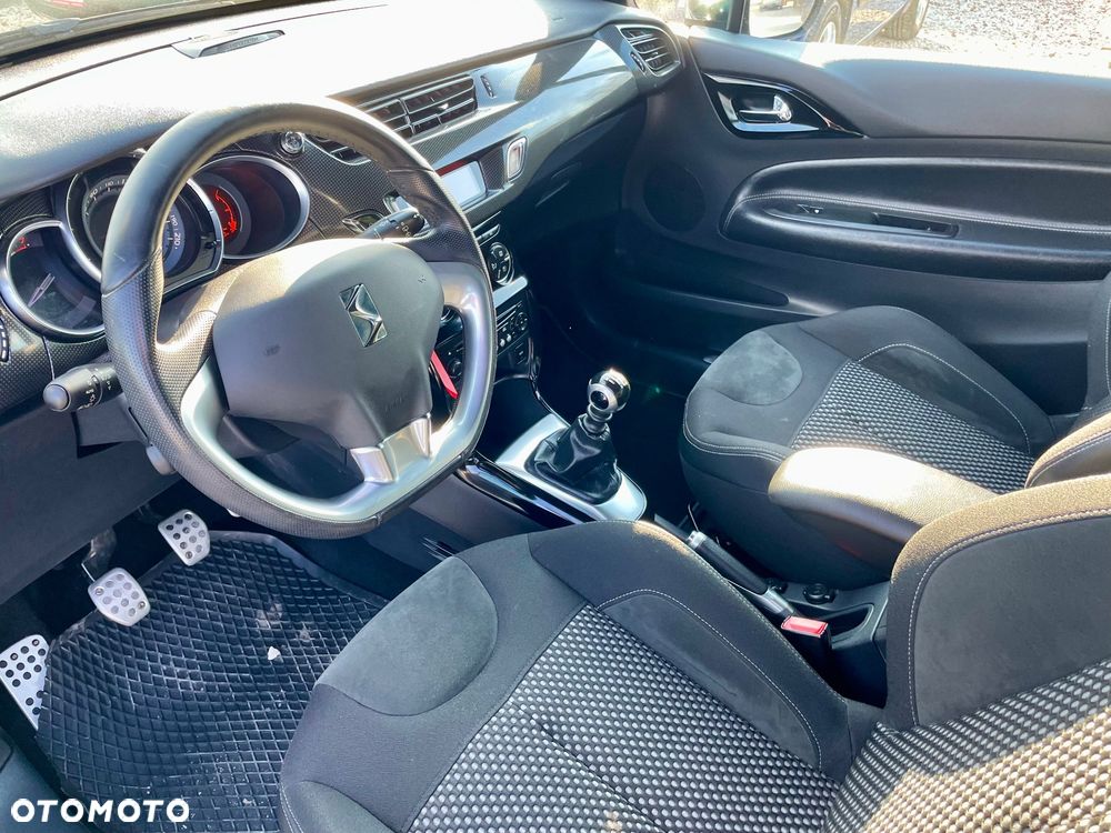 Citroën DS3 - 3