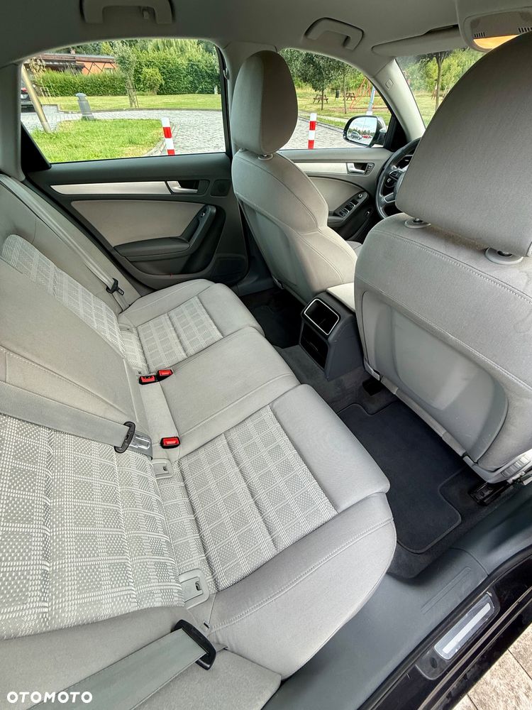 Audi A4 Limousine - 30