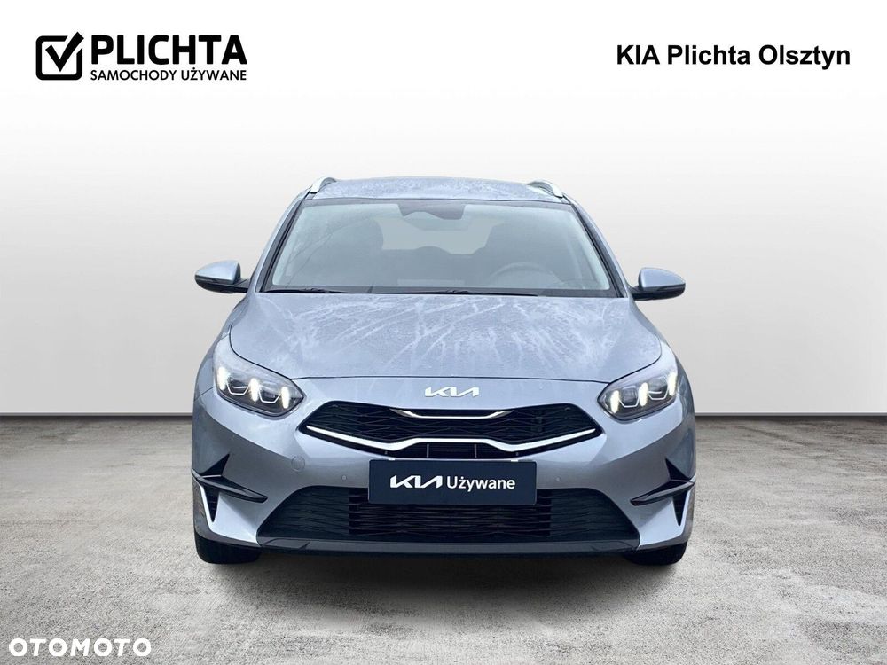 Kia Ceed - 8