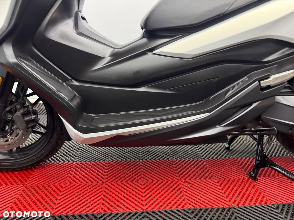 Honda NSS - 12
