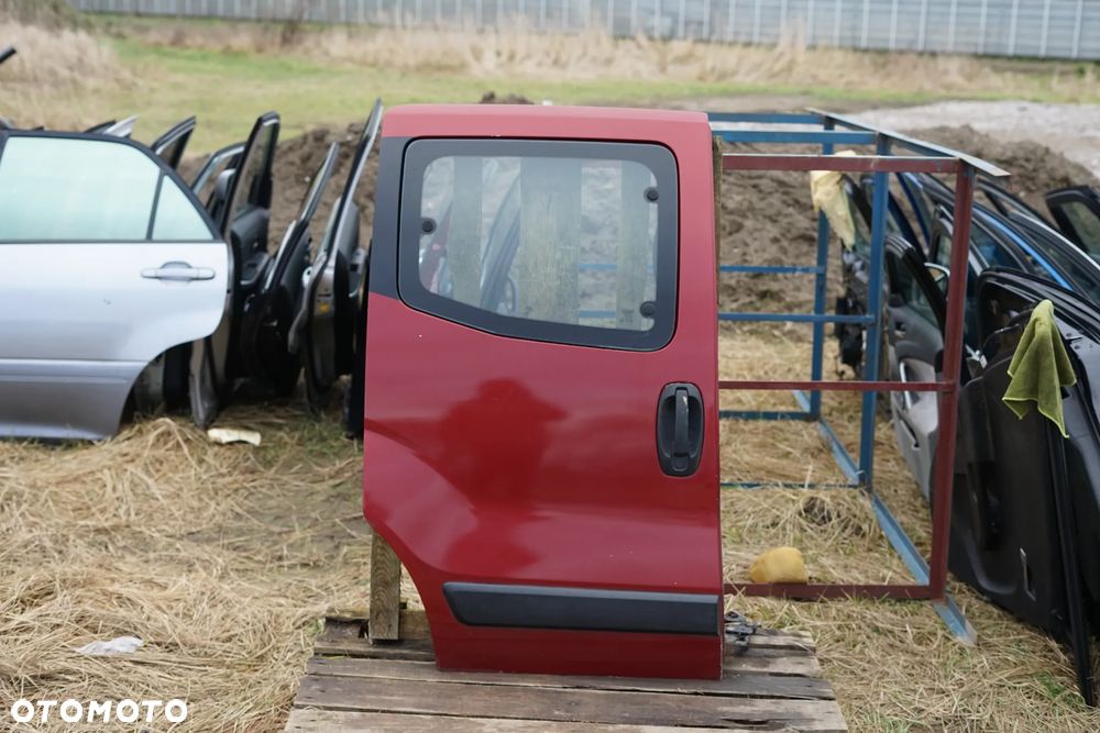 Drzwi tył tylne prawe Peugeot Bipper Teepee 163