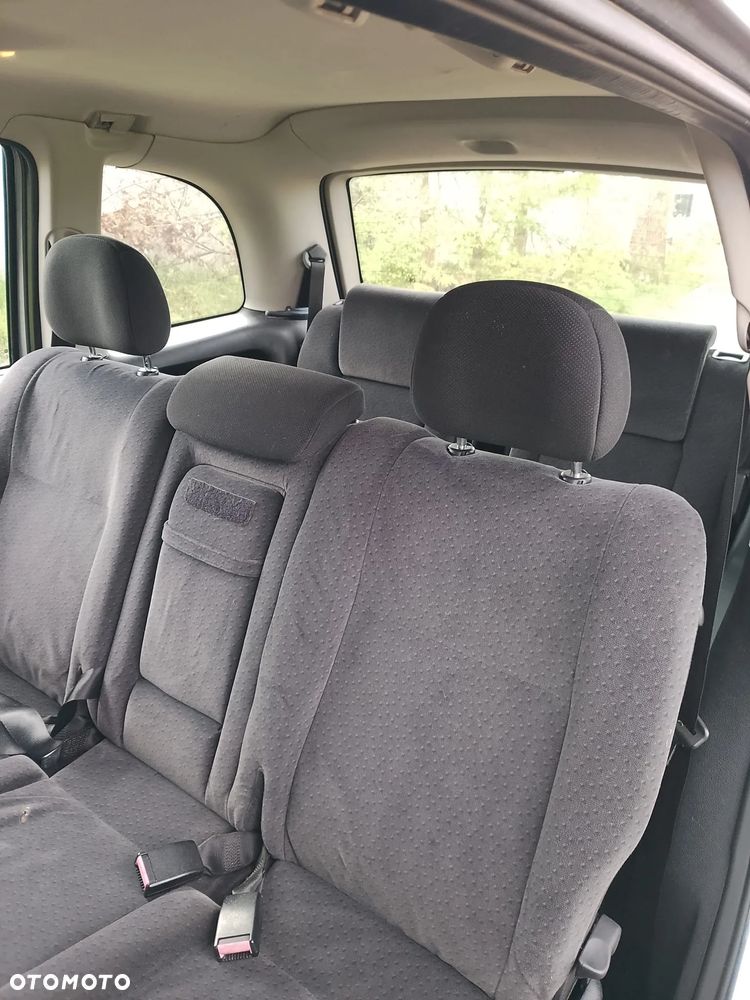 Opel Zafira 1.6 16V Comfort - 14
