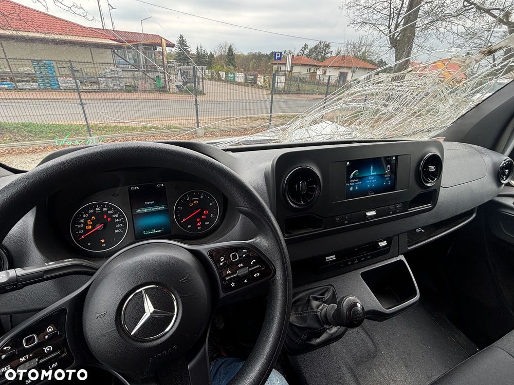 Mercedes-Benz Sprinter - 8