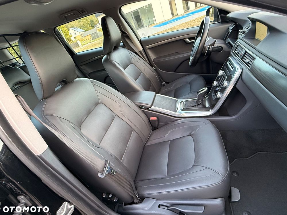 Volvo V70 D4 Drive-E Momentum - 24