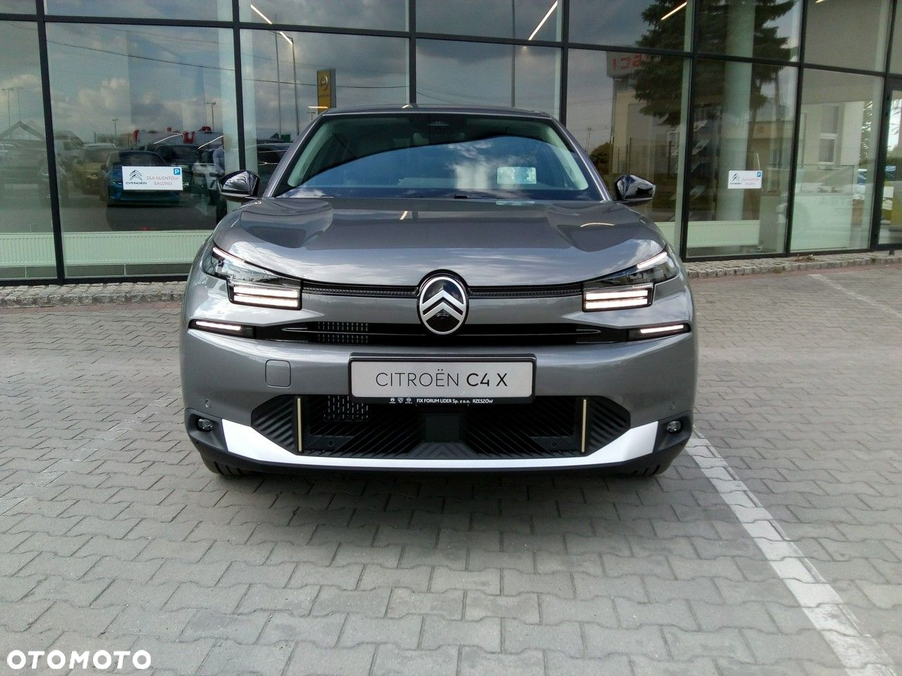 Citroën C4X - 4