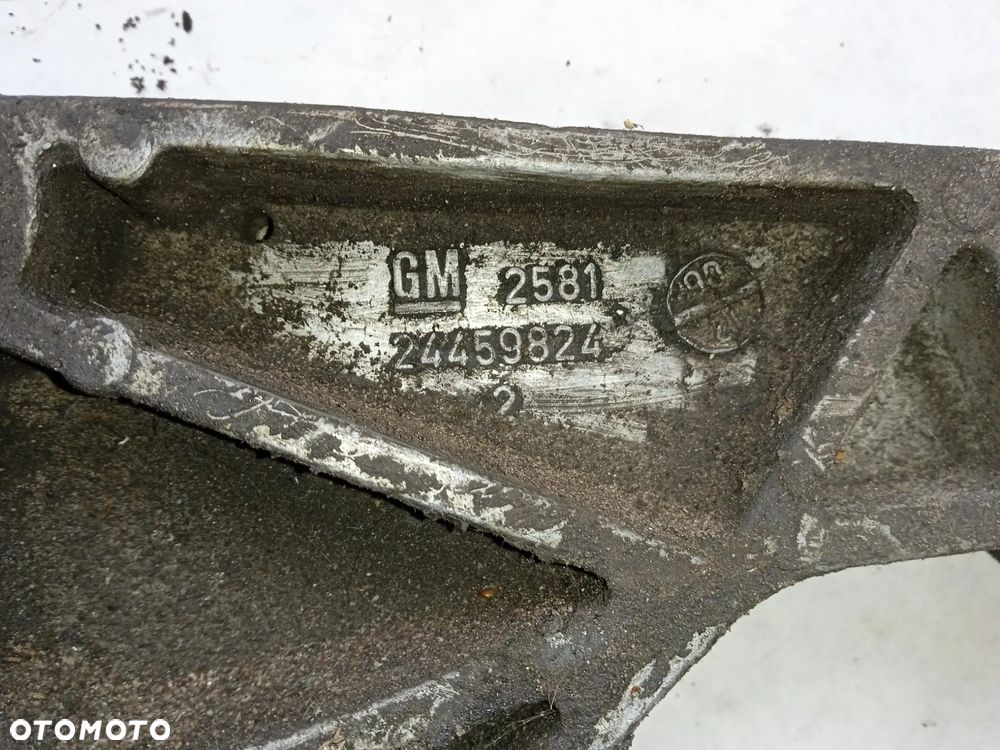 ŁAPA WSPORNIK OPEL ASTRA H 24459824 - 3