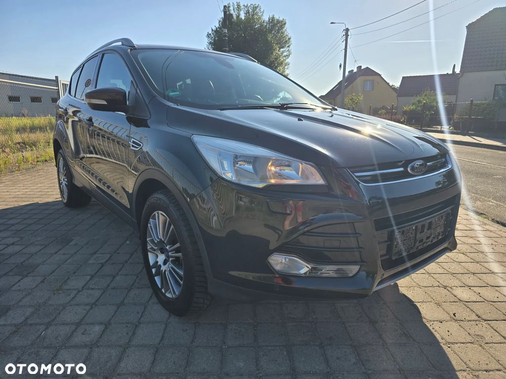 Ford Kuga 2.0 TDCi 2x4 Titanium - 12