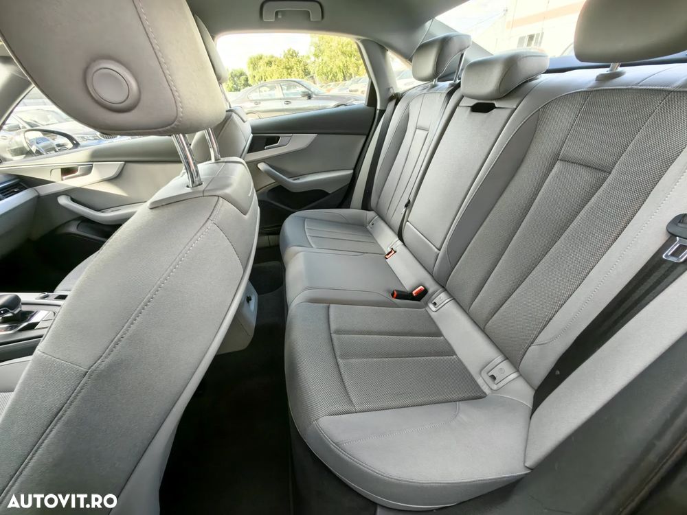 Audi A4 Limuzina 30 TDI S tronic MHEV Advanced - 17