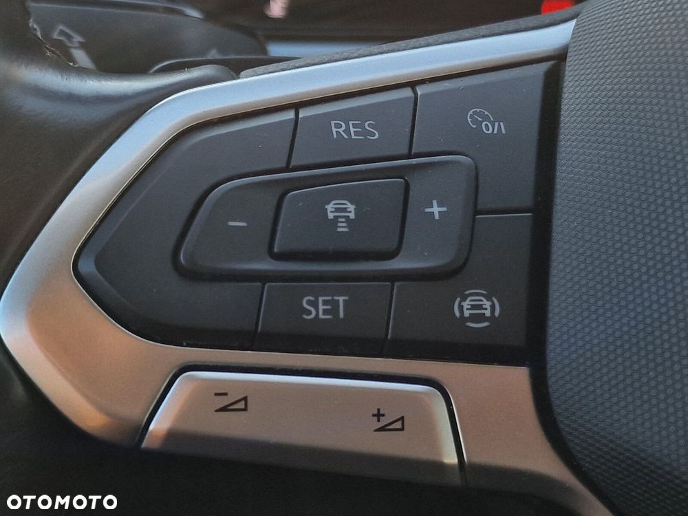 Volkswagen T-Roc 1.5 TSI Life DSG - 26