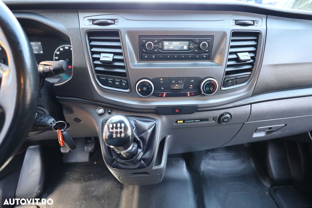 Ford Custom L2H1 - 17