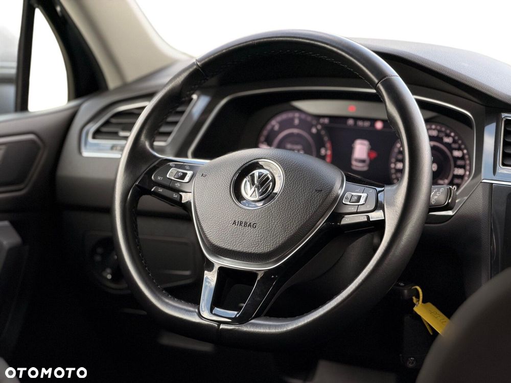 Volkswagen Tiguan Allspace 2.0 TDI 4Mot SCR Comfortline DSG - 16