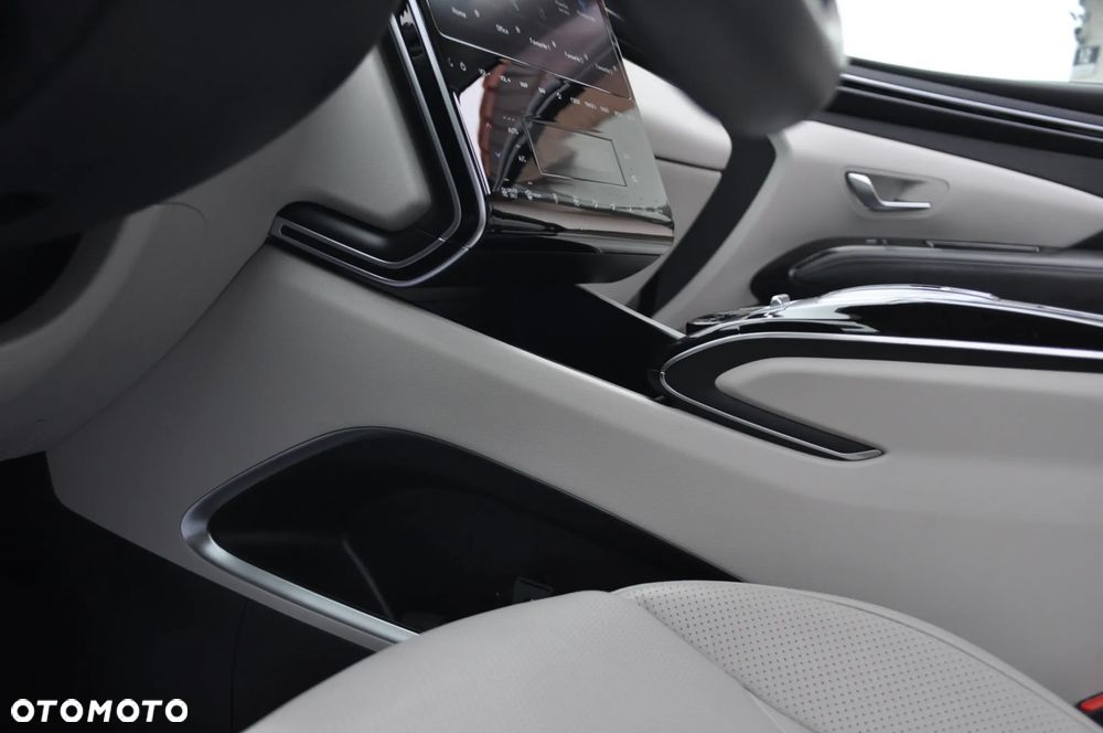 Hyundai Tucson 1.6 T-GDi HEV Platinum 2WD - 34