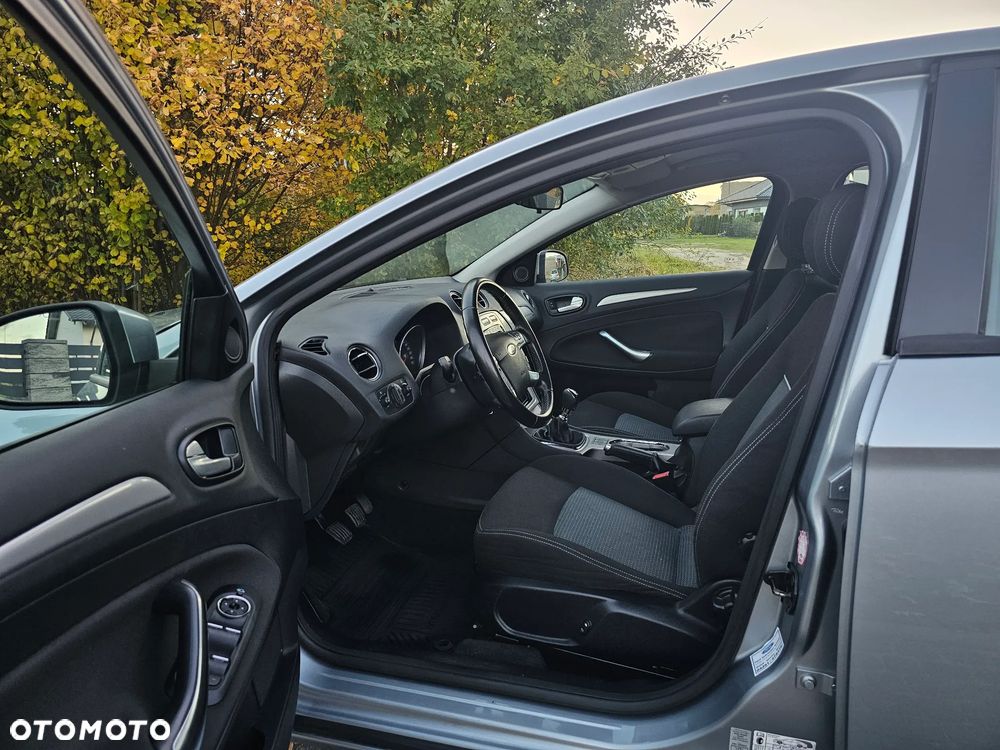 Ford Mondeo - 7