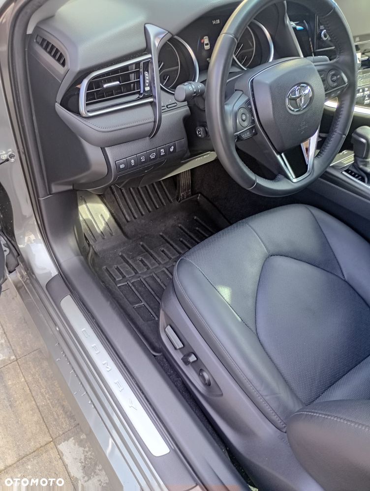 Toyota Camry 2023 photo 5