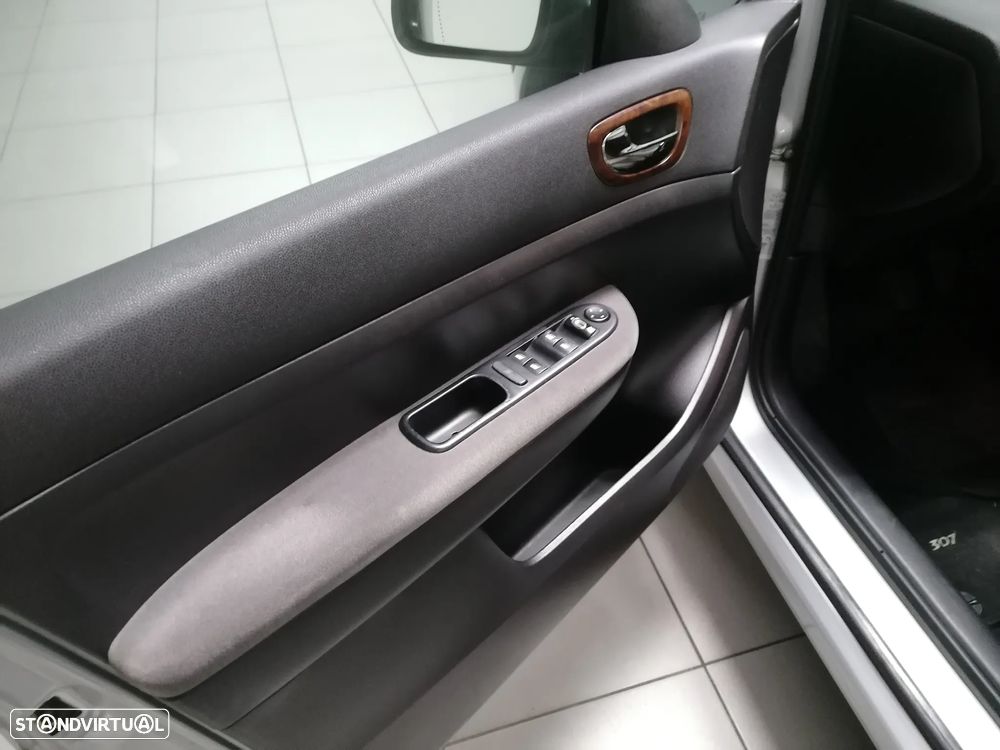 Peugeot 307 1.4 HDi Premium - 7