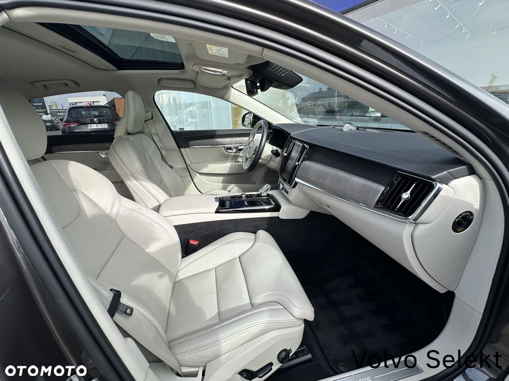 Volvo S90 - 32