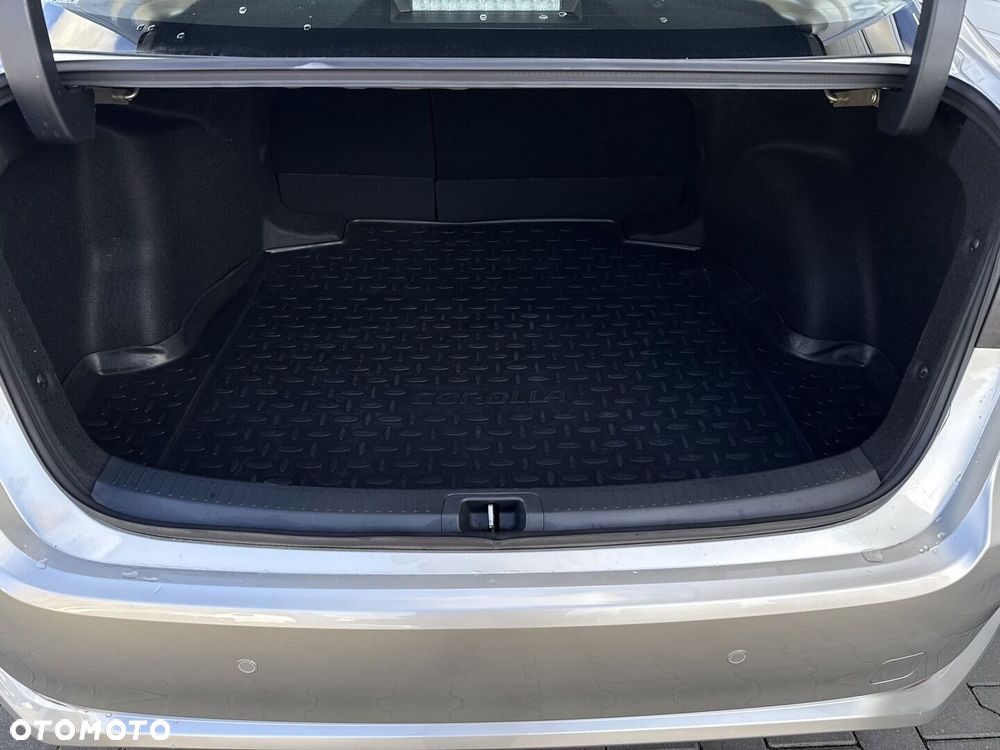Toyota Corolla 1.8 Hybrid Comfort - 15