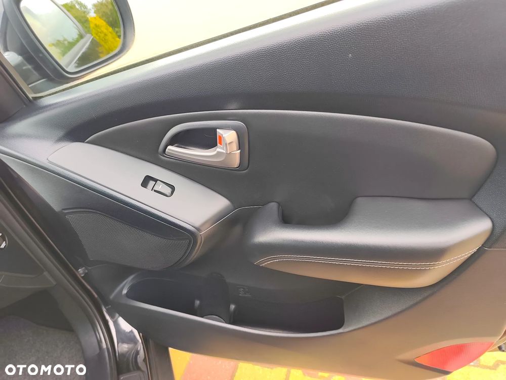 Hyundai ix35 2.0 4WD Comfort - 19