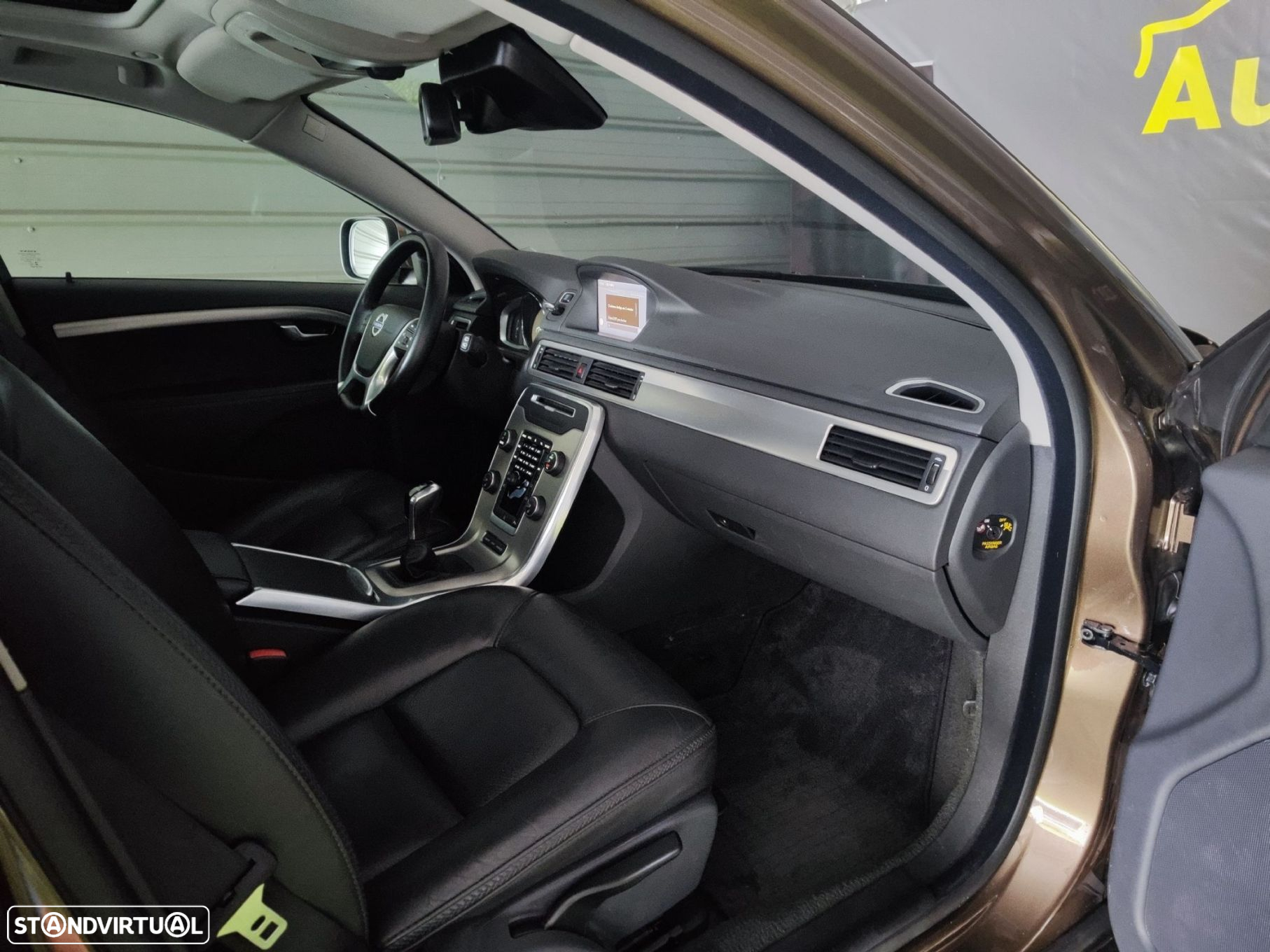Volvo XC 70 2.0 D4 Summum - 27