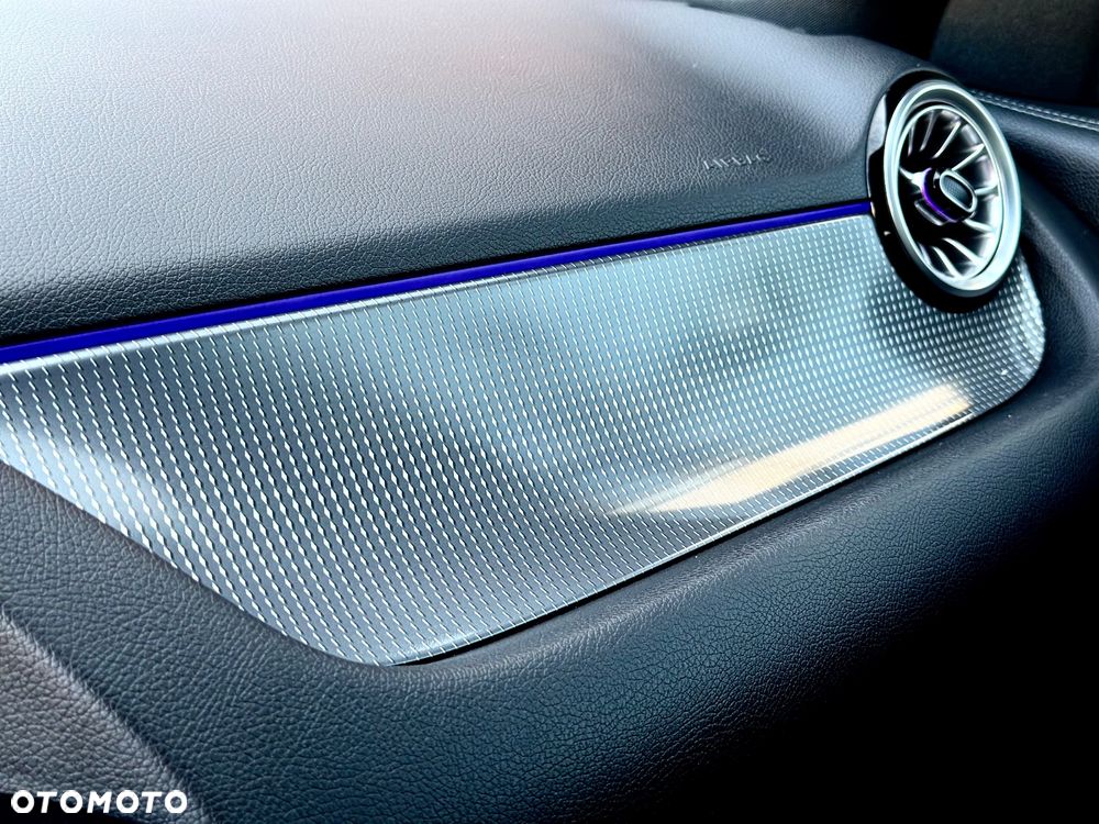 Mercedes-Benz GLA 200 d 8G-DCT AMG Line - 31