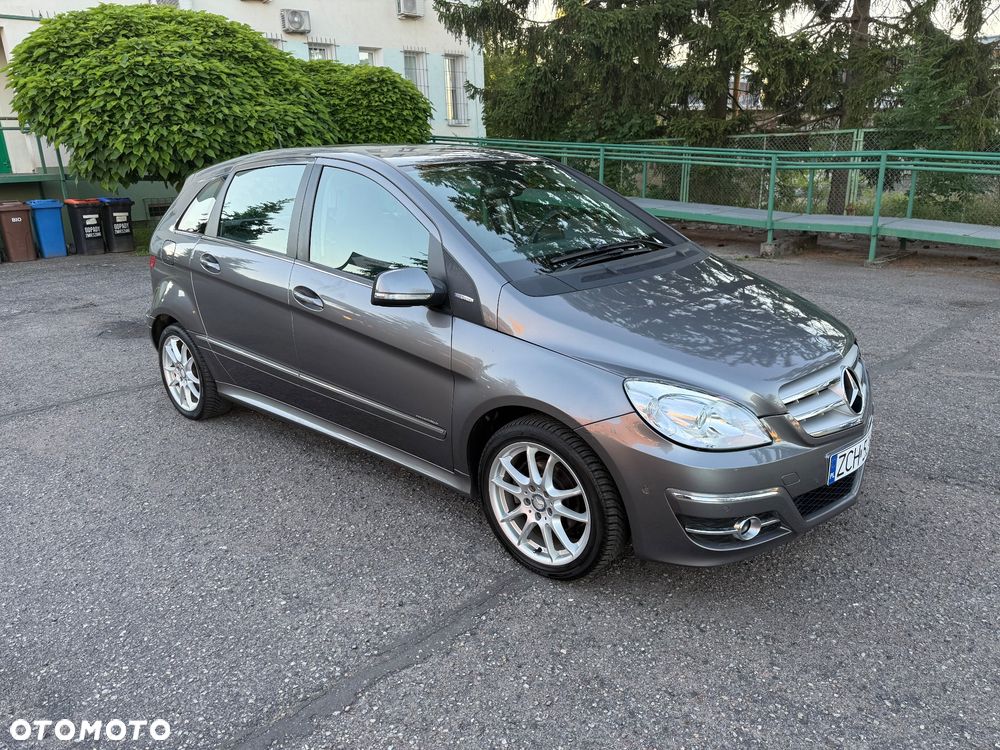 Mercedes-Benz Klasa B 180 BlueEFFICIENCY SPORT EDITION - 3