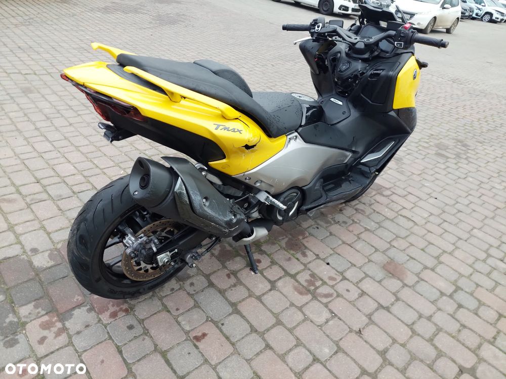 Yamaha Tmax - 5