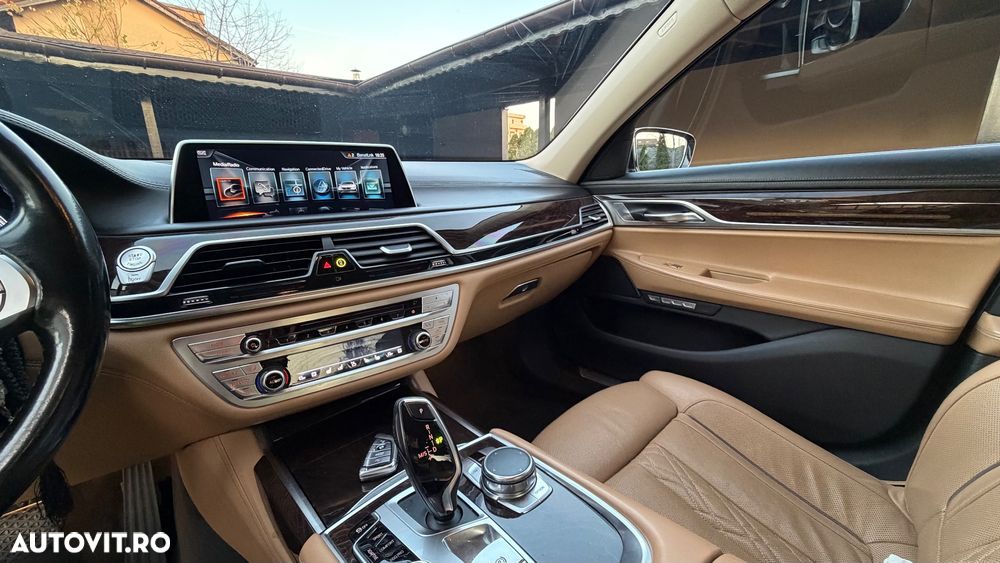 BMW Seria 7 740d xDrive - 17