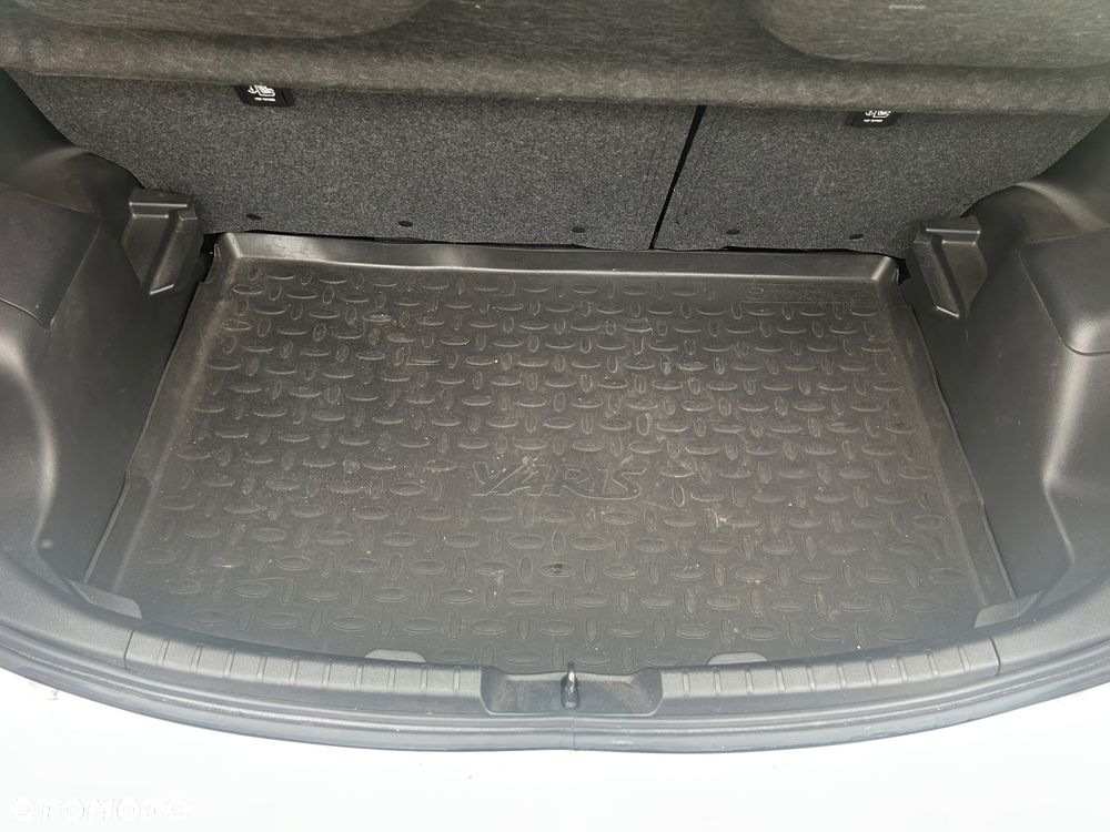 Toyota Yaris 1.0 Active - 13
