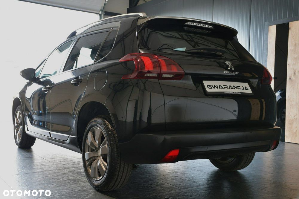 Peugeot 2008 1.2 Pure Tech Style - 9