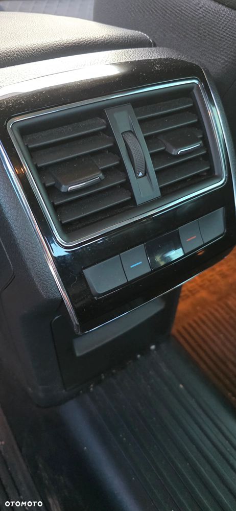 Skoda Superb 2.0 TSI Ambition DSG - 27