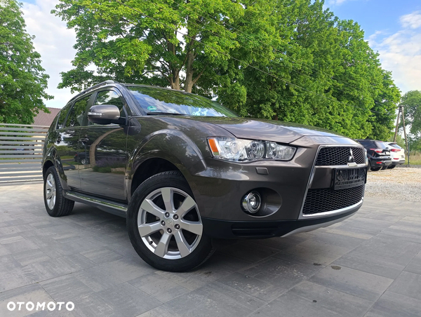Mitsubishi Outlander 2.0 Invite 2WD