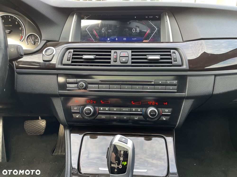 BMW Seria 5 528i xDrive Luxury Line - 22